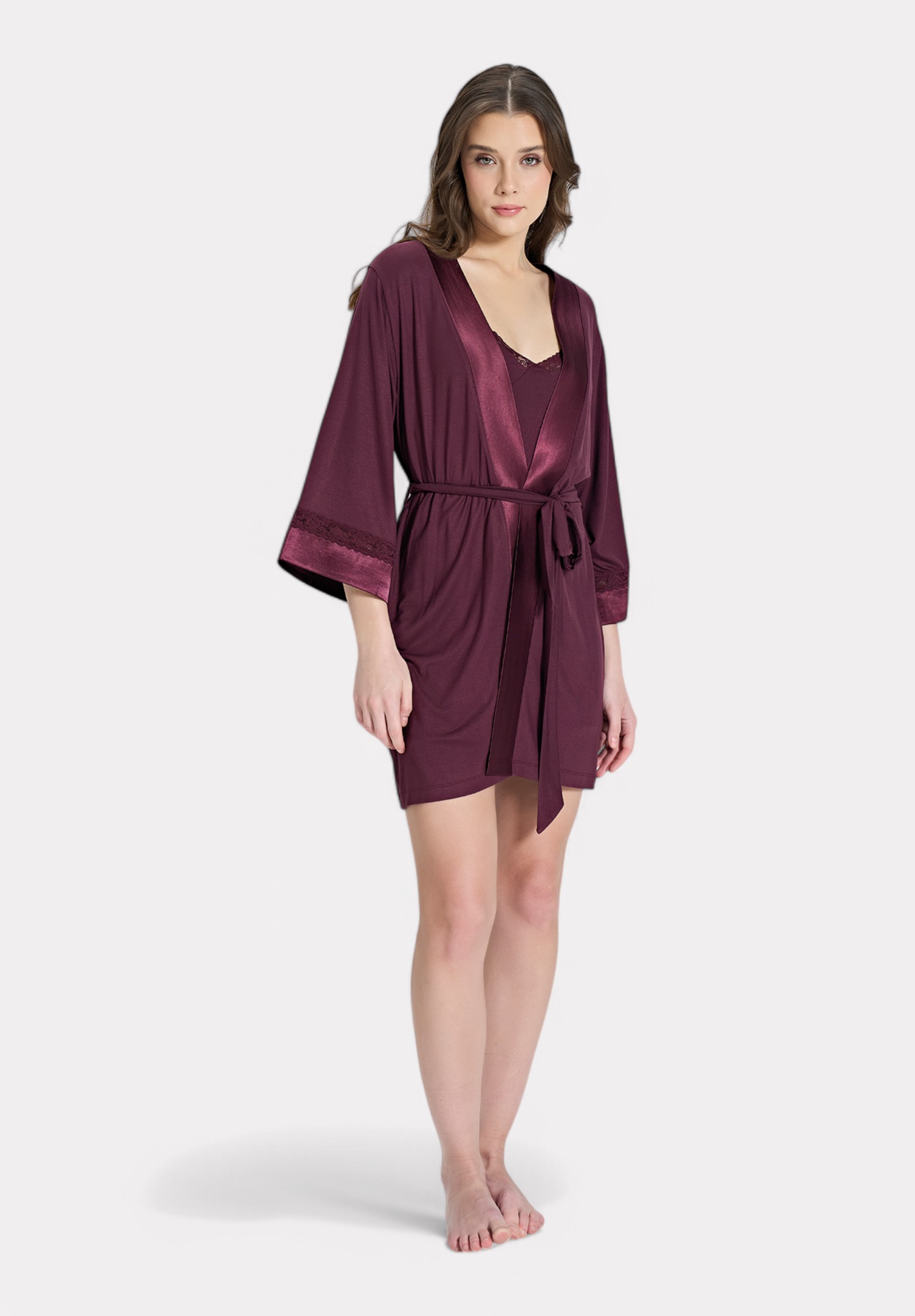 Pijadore Pijadore Ρόμπα με Δαντέλα και Σατέν Λεπτομέρειες – Μπορντό PJDR1859-1-Μπορντώ