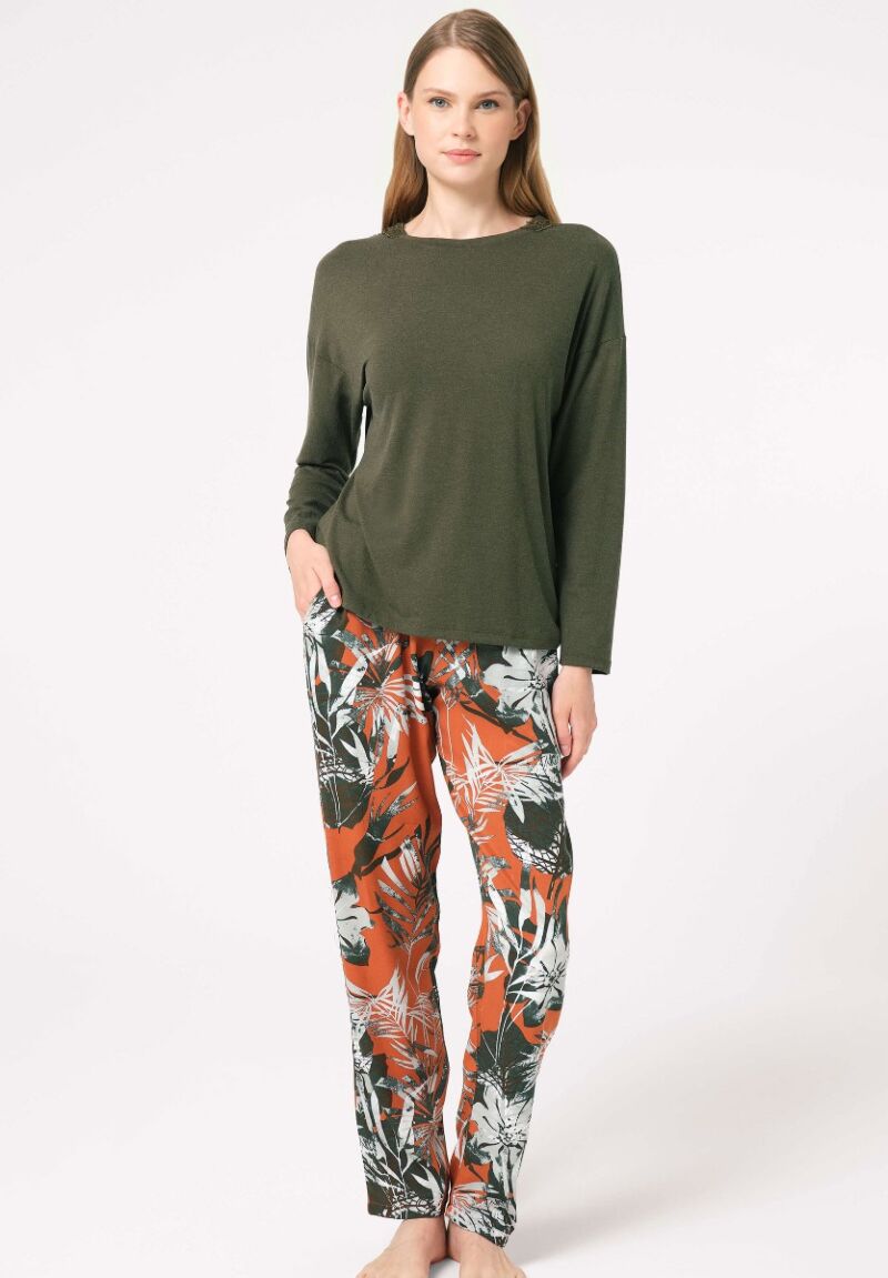 Πιτζάμα γυναικεία Anil Viscose με σχέδιο στην πλάτη πράσινο σκούρο 