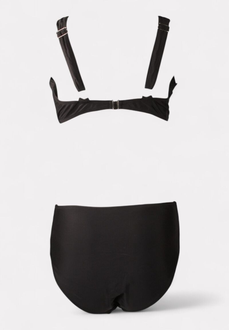 Μαύρο γυναικείο σετ μαγιό με τοπ τύπου bralette και ψηλόμεσο σλιπ