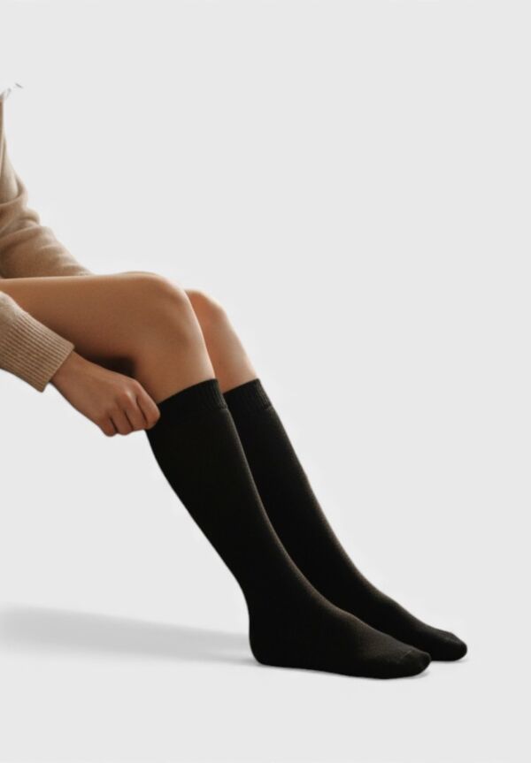 Γυναικεία Μάλλινη Κάλτσα Pro Socks Μέχρι το Γόνατο – Μαύρη