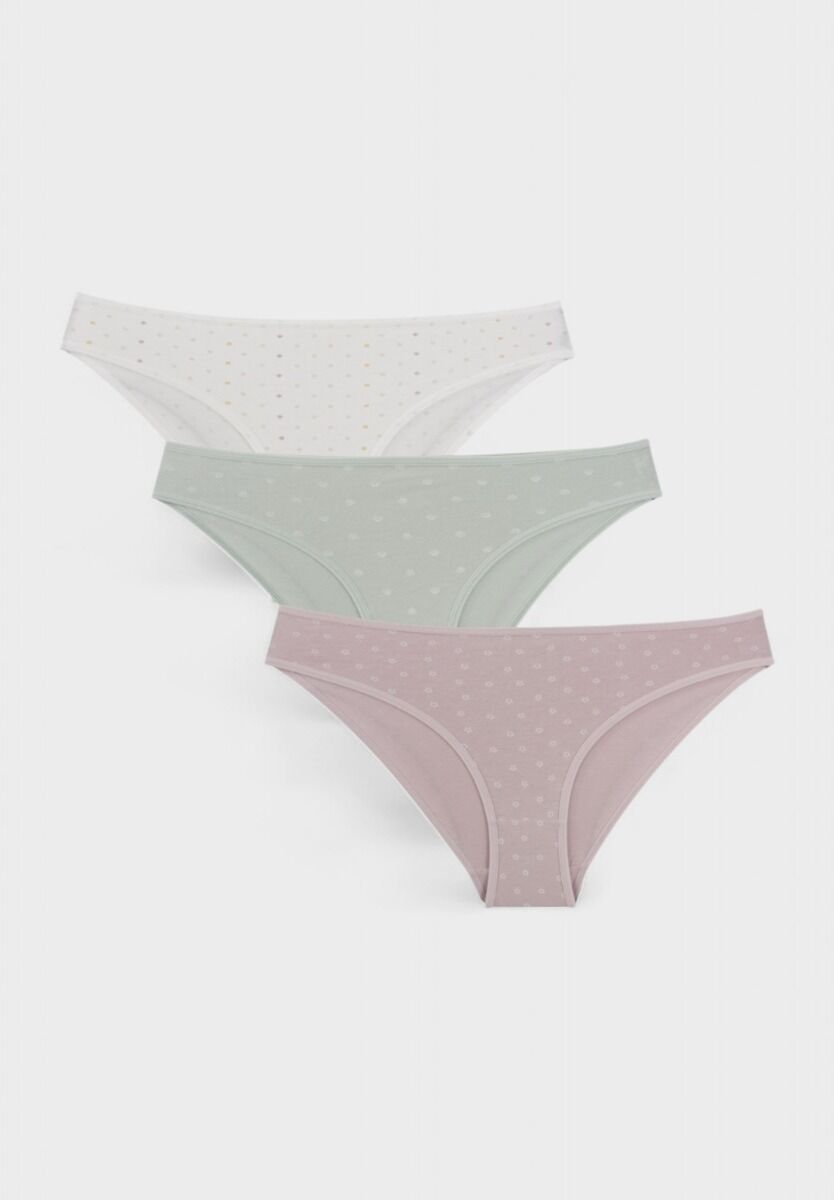 Γυναικείο σετ σλιπ Berrak Luna Dots 3 τεμαχίων με πουά σχέδιο

Θες να σου δώσω και μια πιο chic εναλλακτική ονομασία (π.χ. “Berrak Soft Bloom” ή “Berrak Dreamy Dots”) για επιλογή;