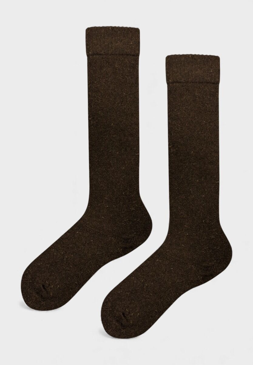 Γυναικεία μάλλινη κάλτσα Pro Socks καφέ μέχρι το γόνατο – flat lay