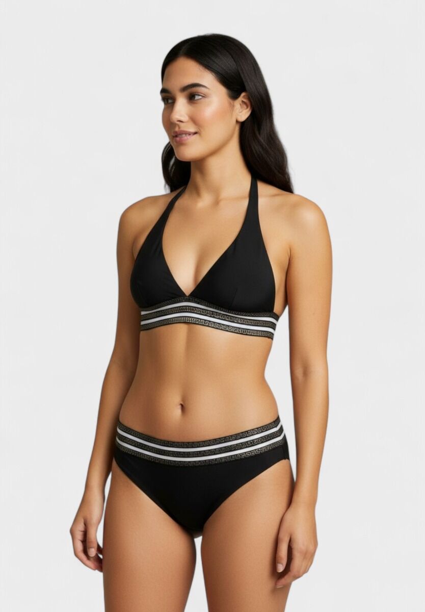 Ολόσωμη παρουσίαση γυναικείου μαγιό σετ – μπροστινή όψη